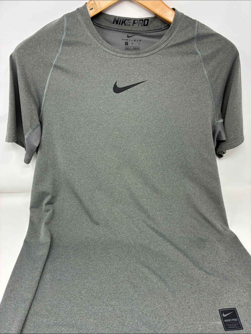 Nike Heather Gray Tech Short Sleeve Training Tee Size M